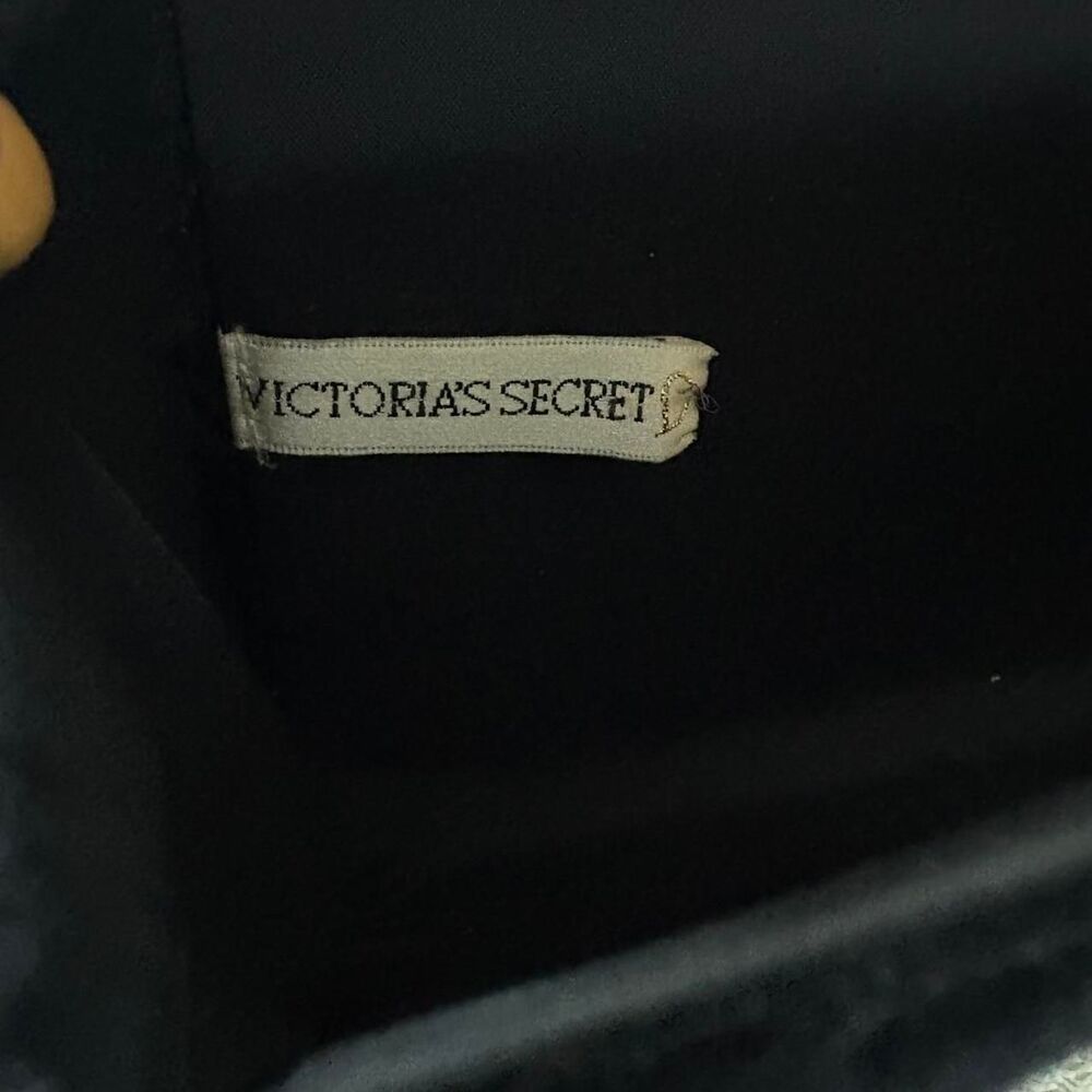 Victoria's Secret Women's Black Velvet Bag - Picture 6 of 6